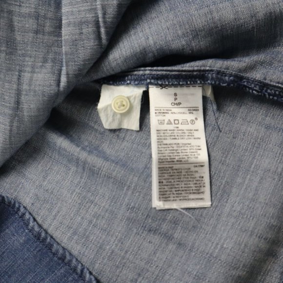 Gap pleated buttoned puff sleeve denim women's shirt Size S - Picture 6 of 11